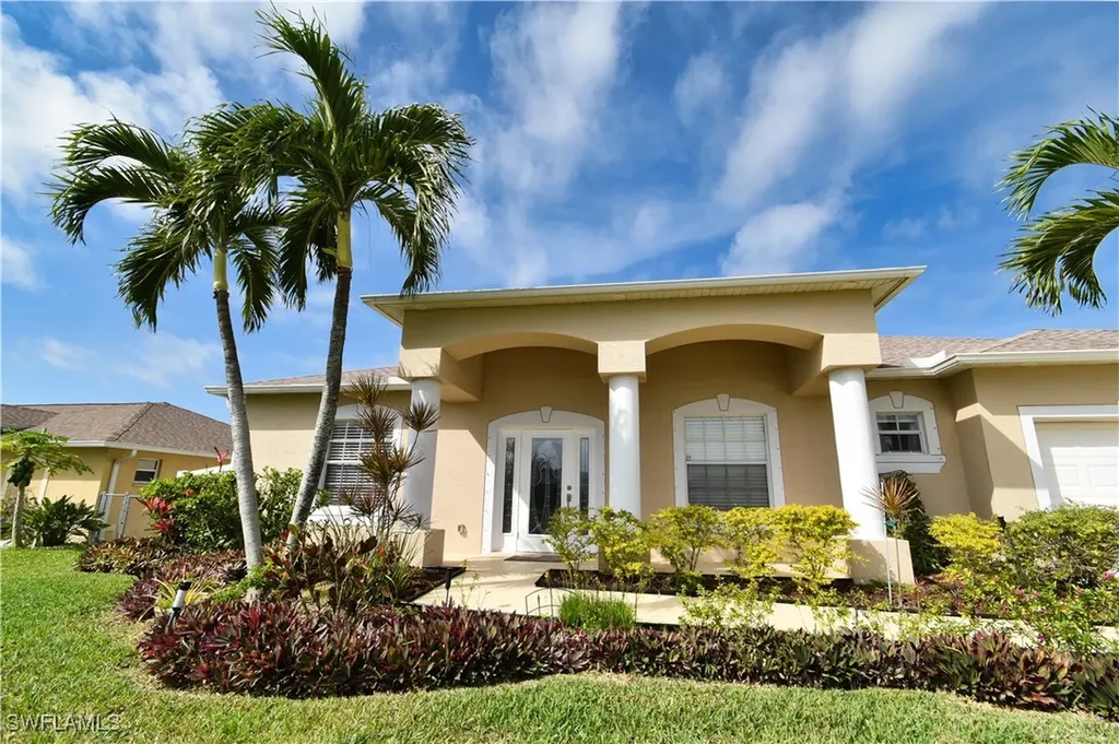 2218 SW 12th Place Cape Coral FL 33991