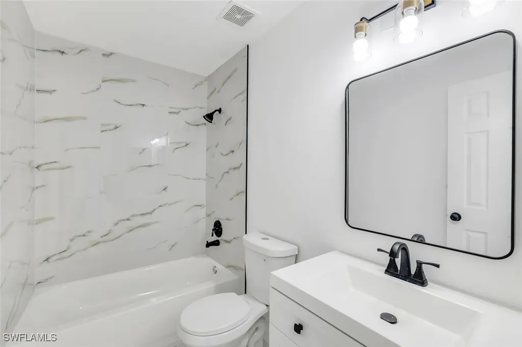 2930 6th Avenue SE Naples FL 34117