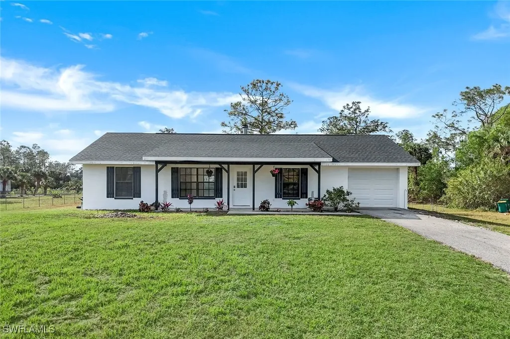 2930 6th Avenue SE Naples FL 34117