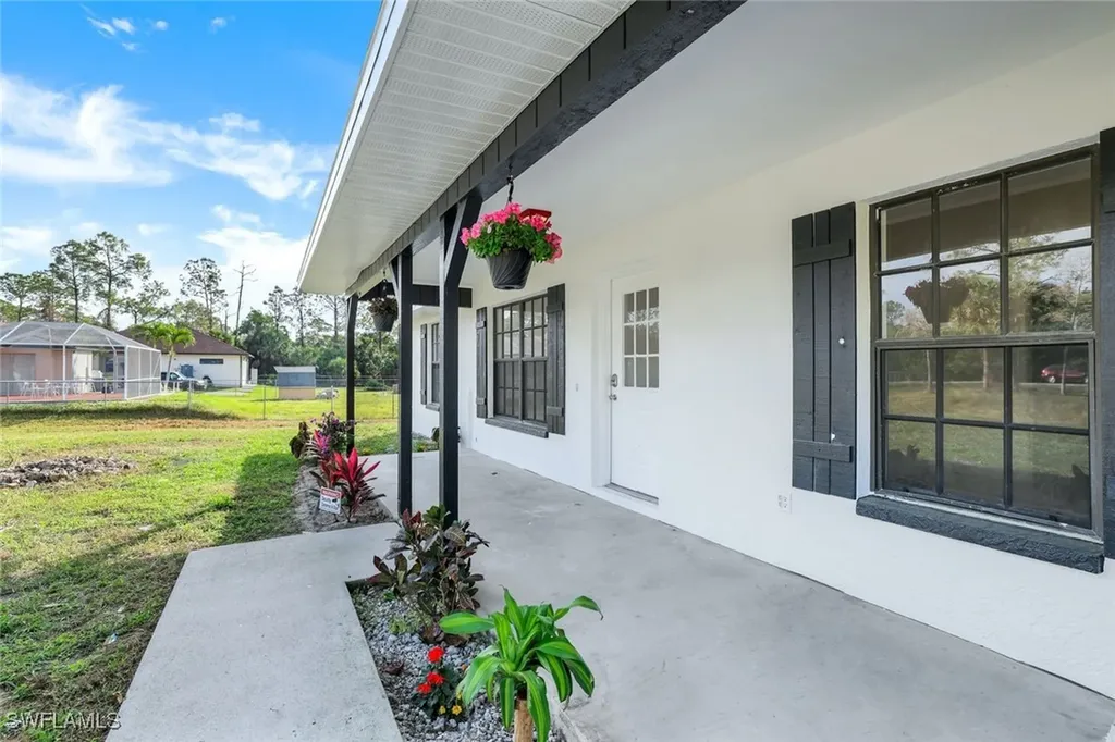 2930 6th Avenue SE Naples FL 34117