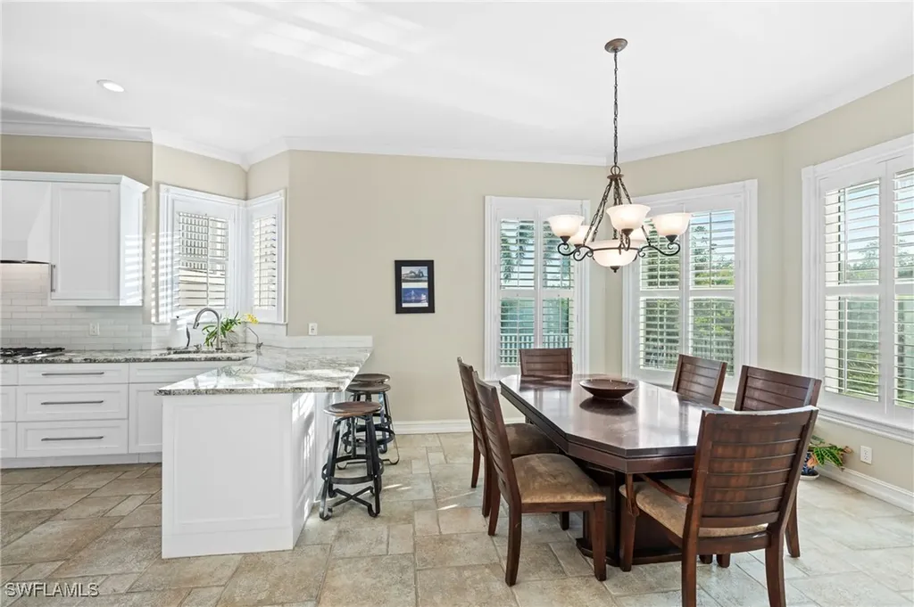 1495 Gordon River Lane Naples FL 34104