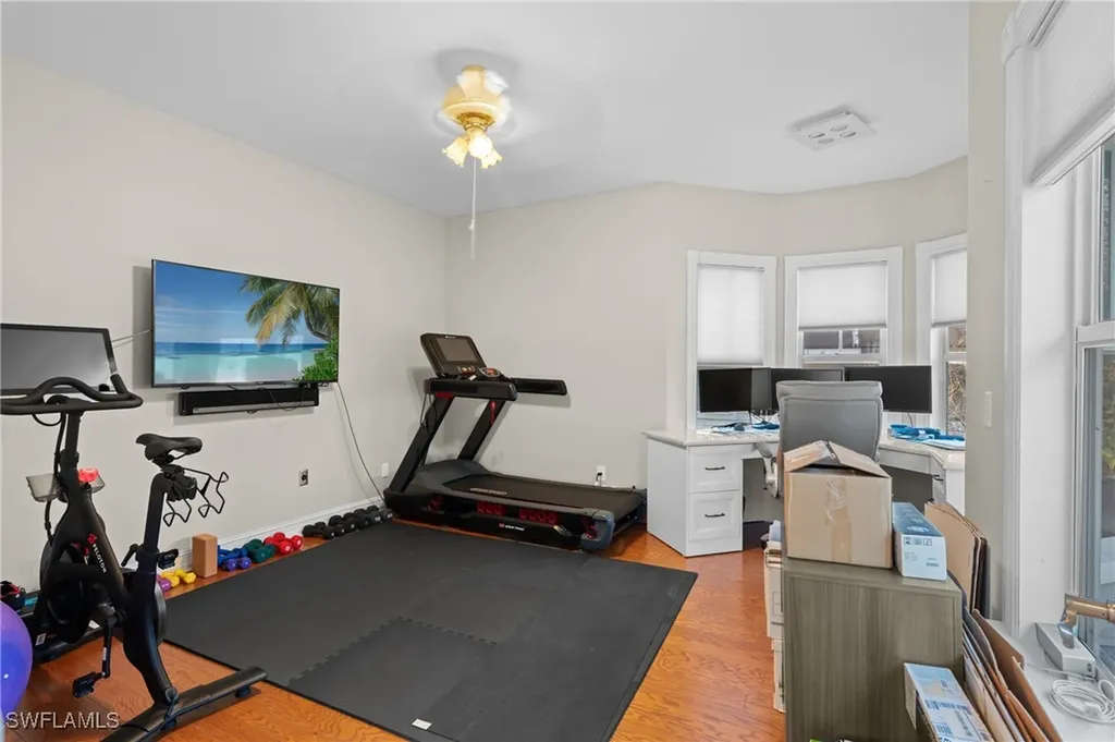 1495 Gordon River Lane Naples FL 34104