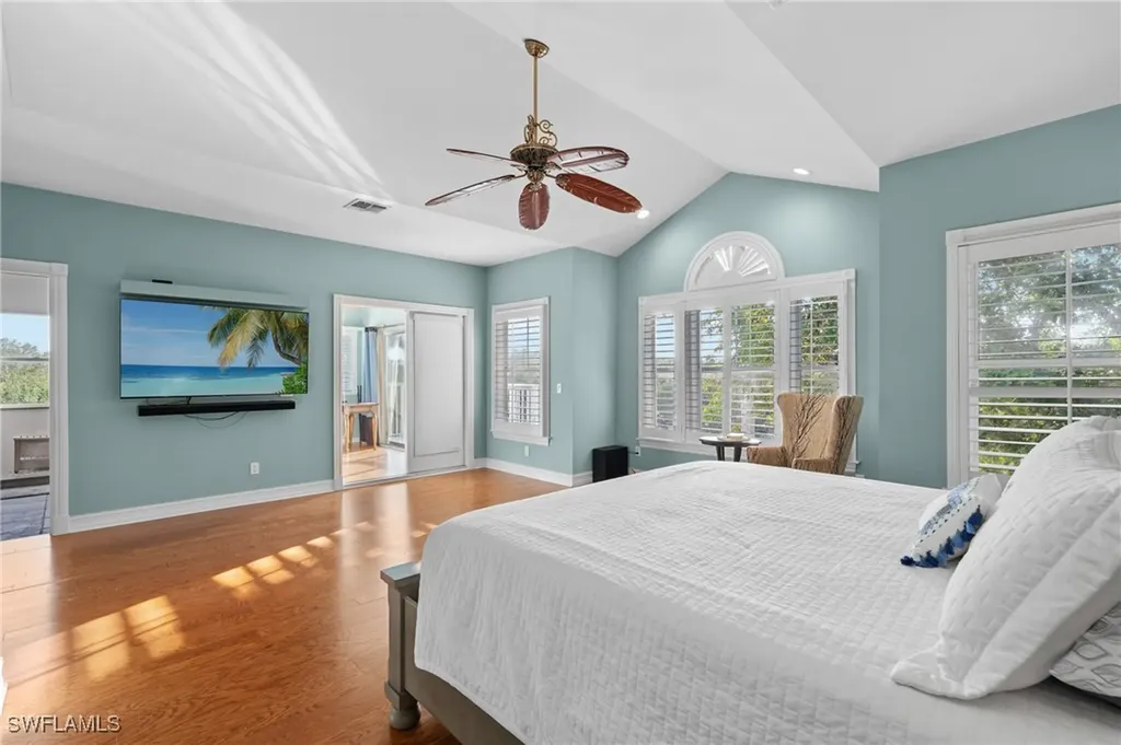 1495 Gordon River Lane Naples FL 34104