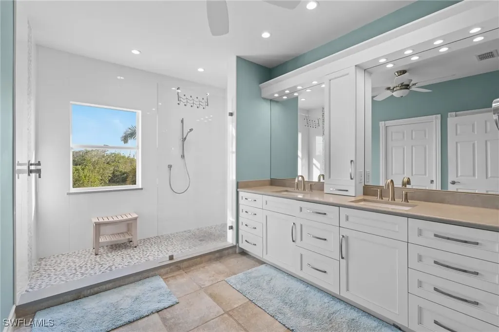 1495 Gordon River Lane Naples FL 34104