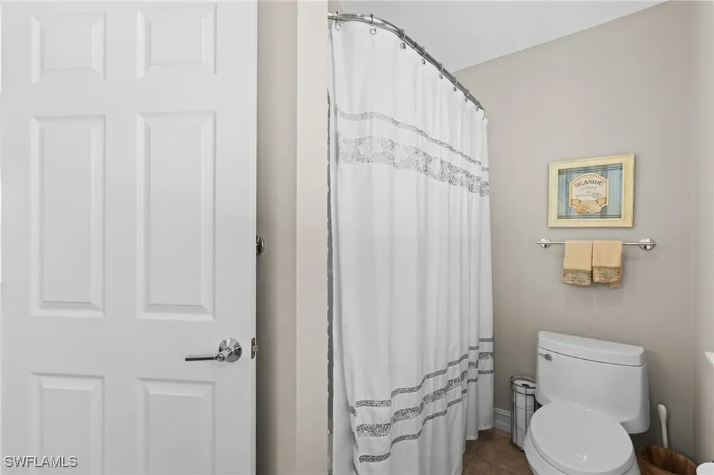 1495 Gordon River Lane Naples FL 34104