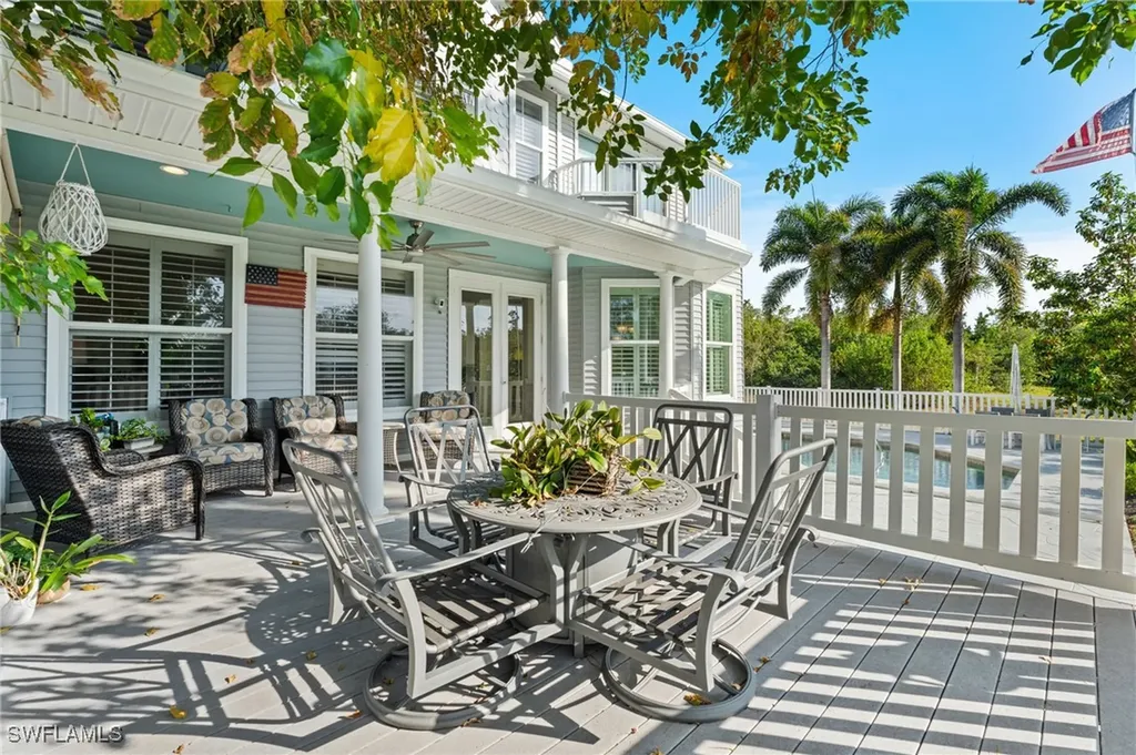 1495 Gordon River Lane Naples FL 34104