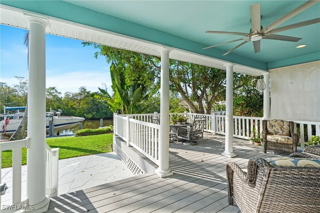 1495 Gordon River Lane Naples FL 34104