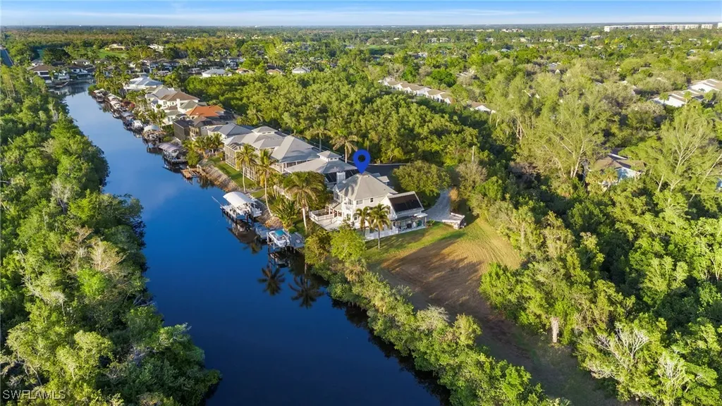 1495 Gordon River Lane Naples FL 34104