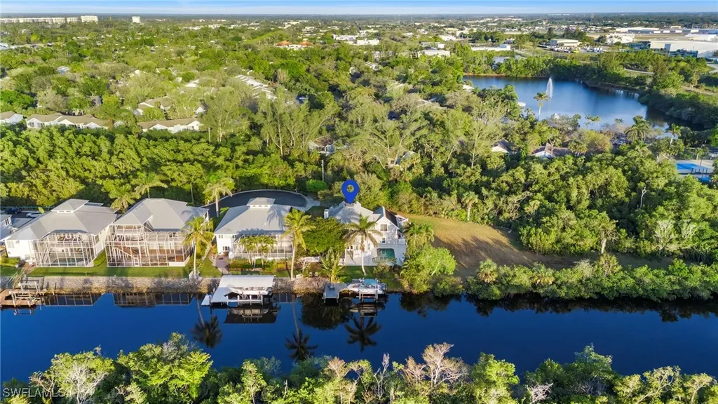 1495 Gordon River Lane Naples FL 34104