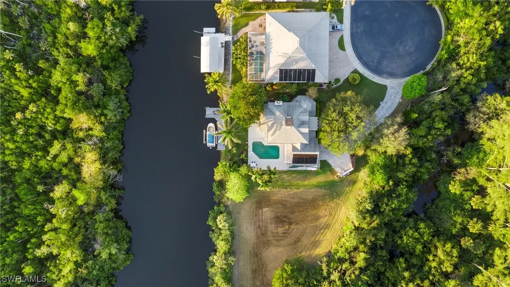 1495 Gordon River Lane Naples FL 34104