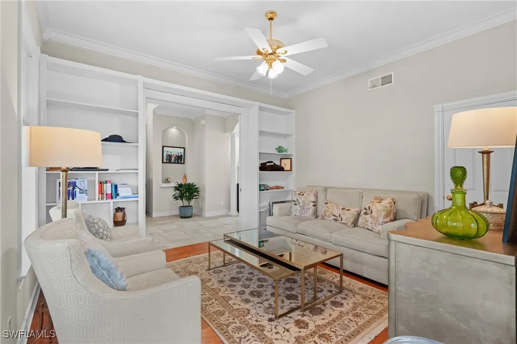 1495 Gordon River Lane Naples FL 34104