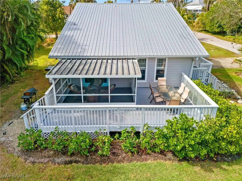 5425 Marina Drive Bokeelia FL 33922