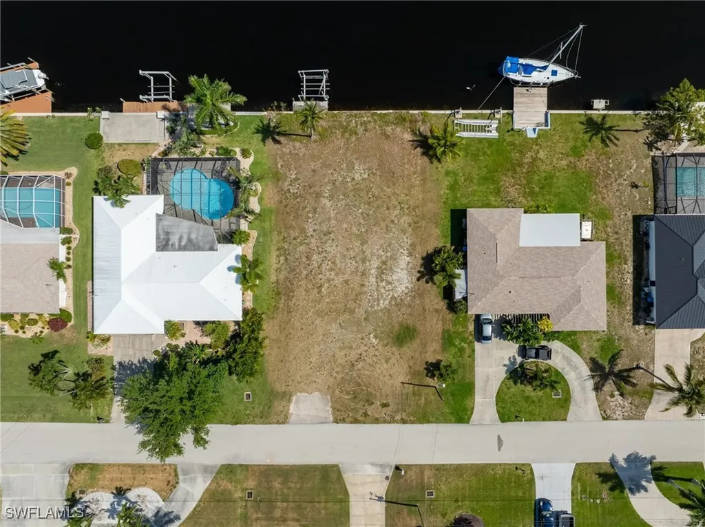 1713 SE 44th Street Cape Coral FL 33904