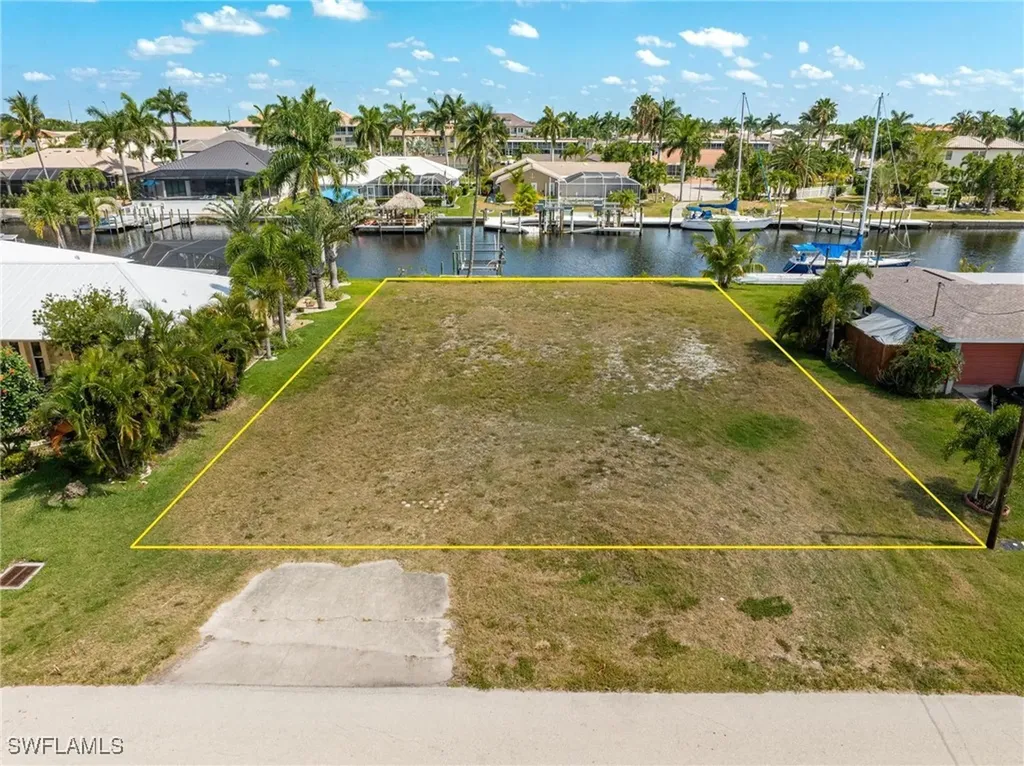 1713 SE 44th Street Cape Coral FL 33904