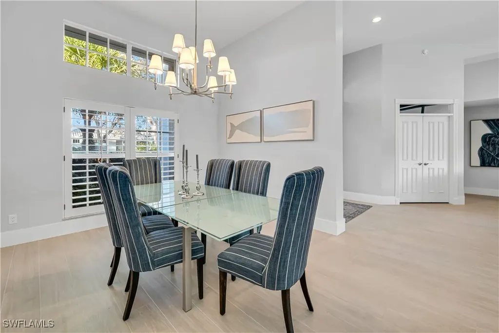 893 Wyndemere Way Naples FL 34105