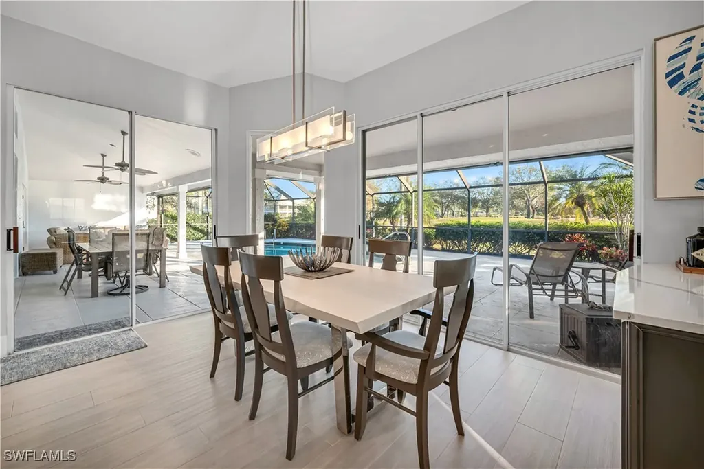 893 Wyndemere Way Naples FL 34105