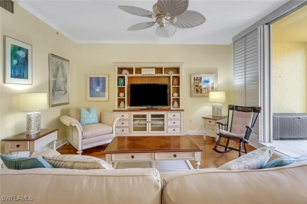 410 Bayfront Place Naples FL 34102