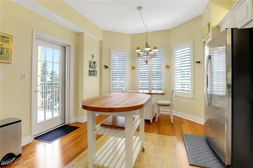 410 Bayfront Place Naples FL 34102