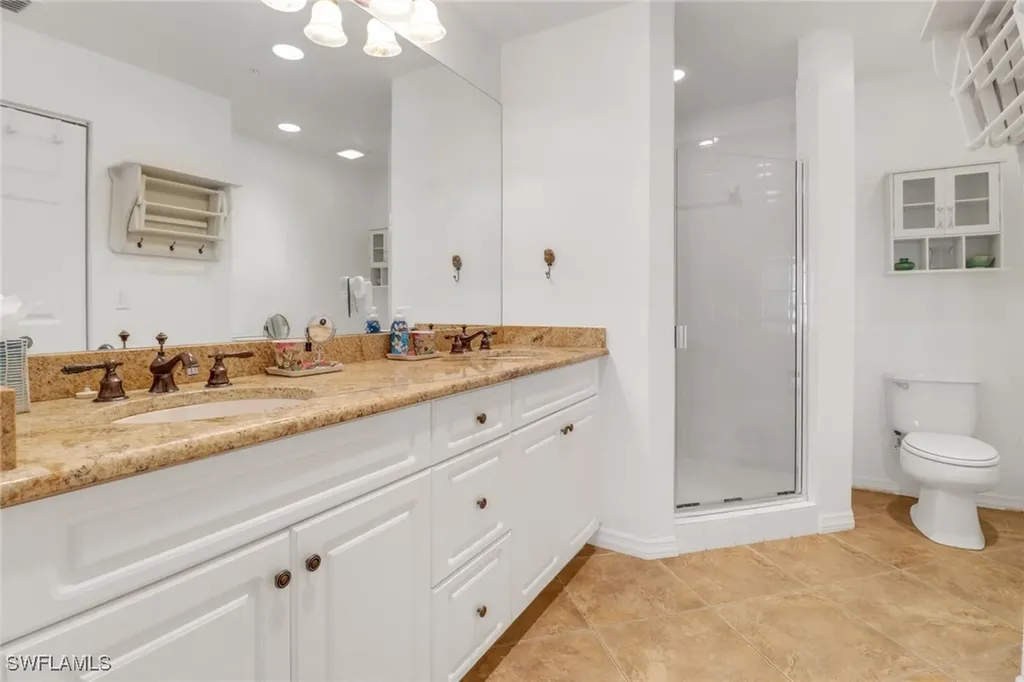 410 Bayfront Place Naples FL 34102
