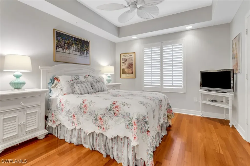 410 Bayfront Place Naples FL 34102
