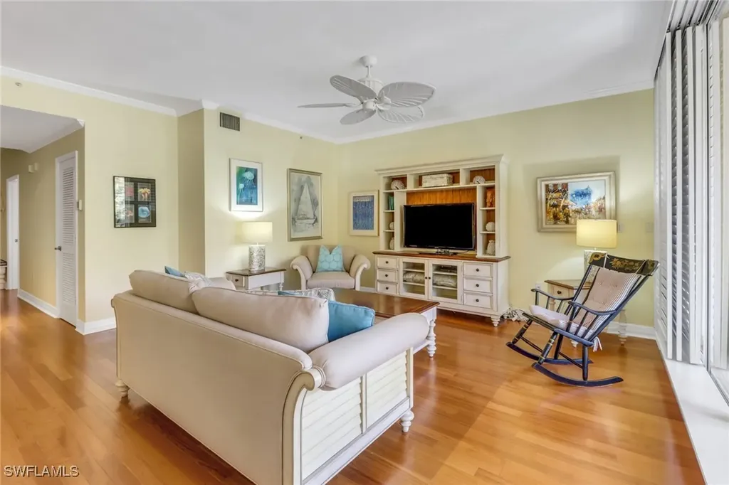 410 Bayfront Place Naples FL 34102