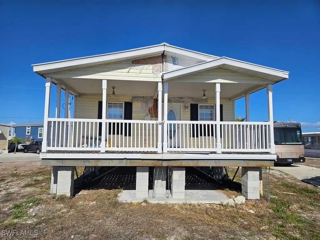 3763 Dewberry Lane St. James City FL 33956