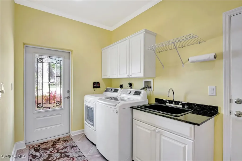 4402 SW 12th Place Cape Coral FL 33914