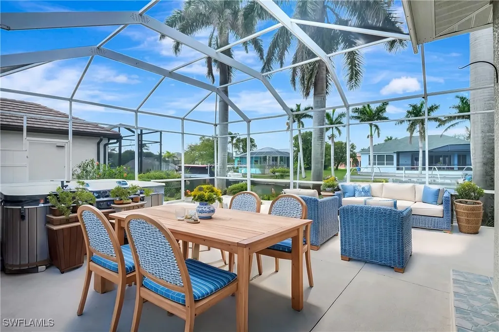 4402 SW 12th Place Cape Coral FL 33914