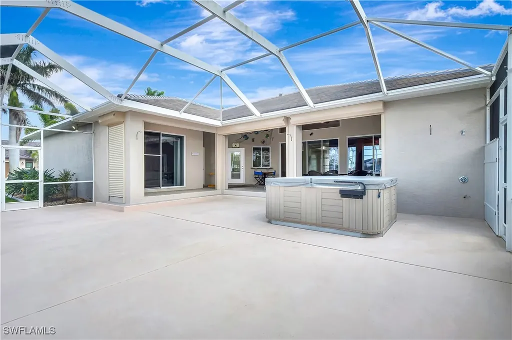 4402 SW 12th Place Cape Coral FL 33914