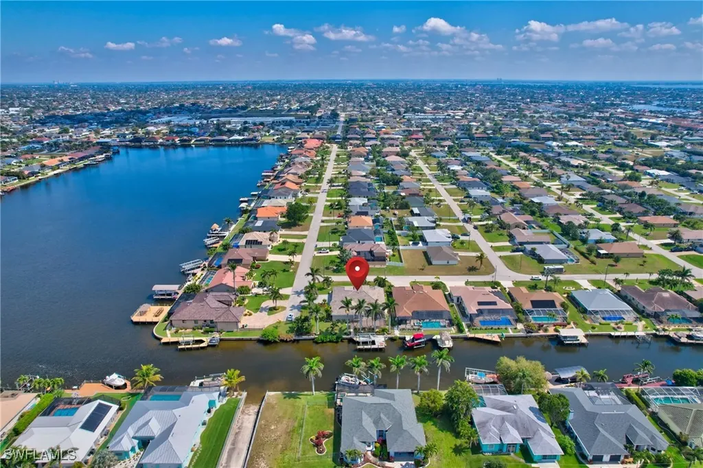 4402 SW 12th Place Cape Coral FL 33914