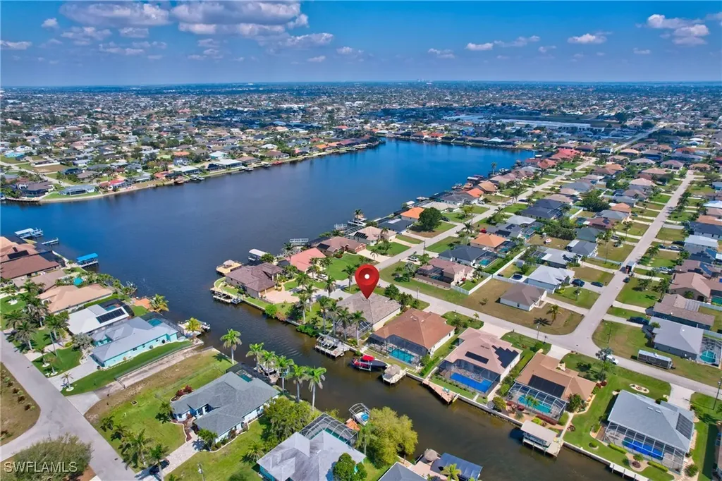 4402 SW 12th Place Cape Coral FL 33914