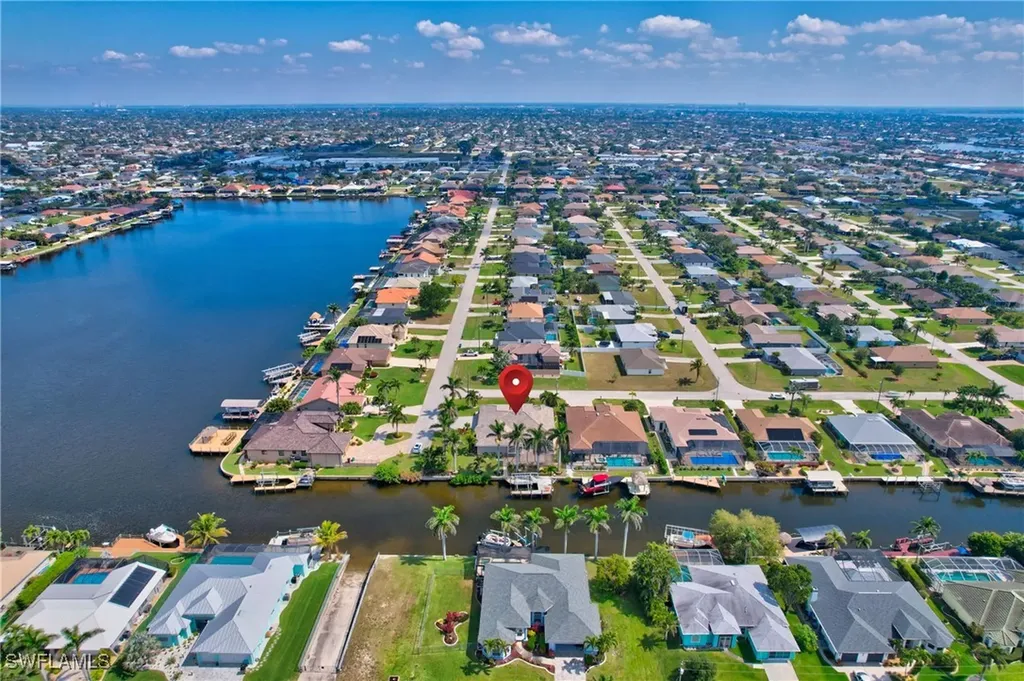 4402 SW 12th Place Cape Coral FL 33914