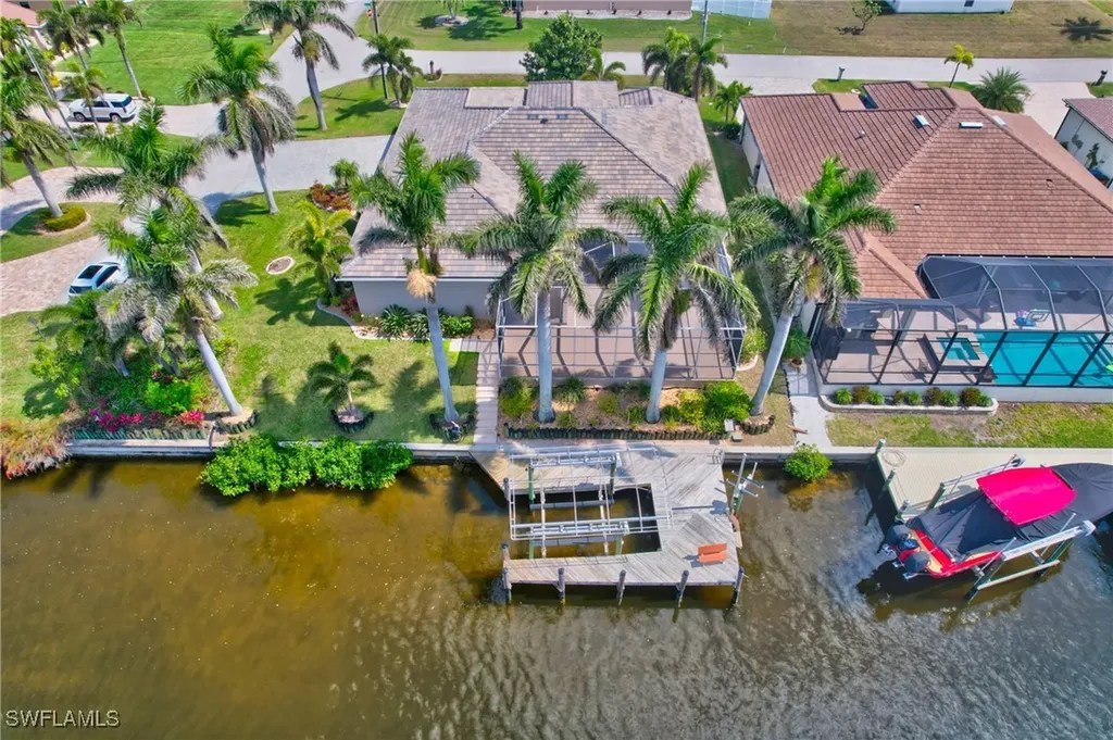 4402 SW 12th Place Cape Coral FL 33914