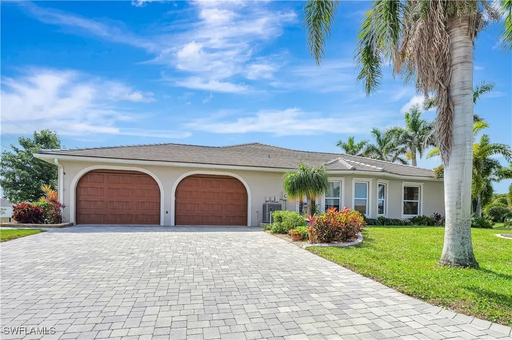 4402 SW 12th Place Cape Coral FL 33914
