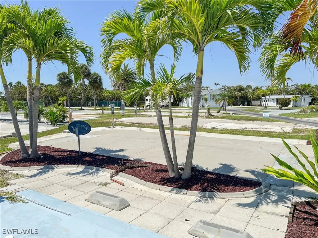 19681 Summerlin #332 Road Fort Myers FL 33908