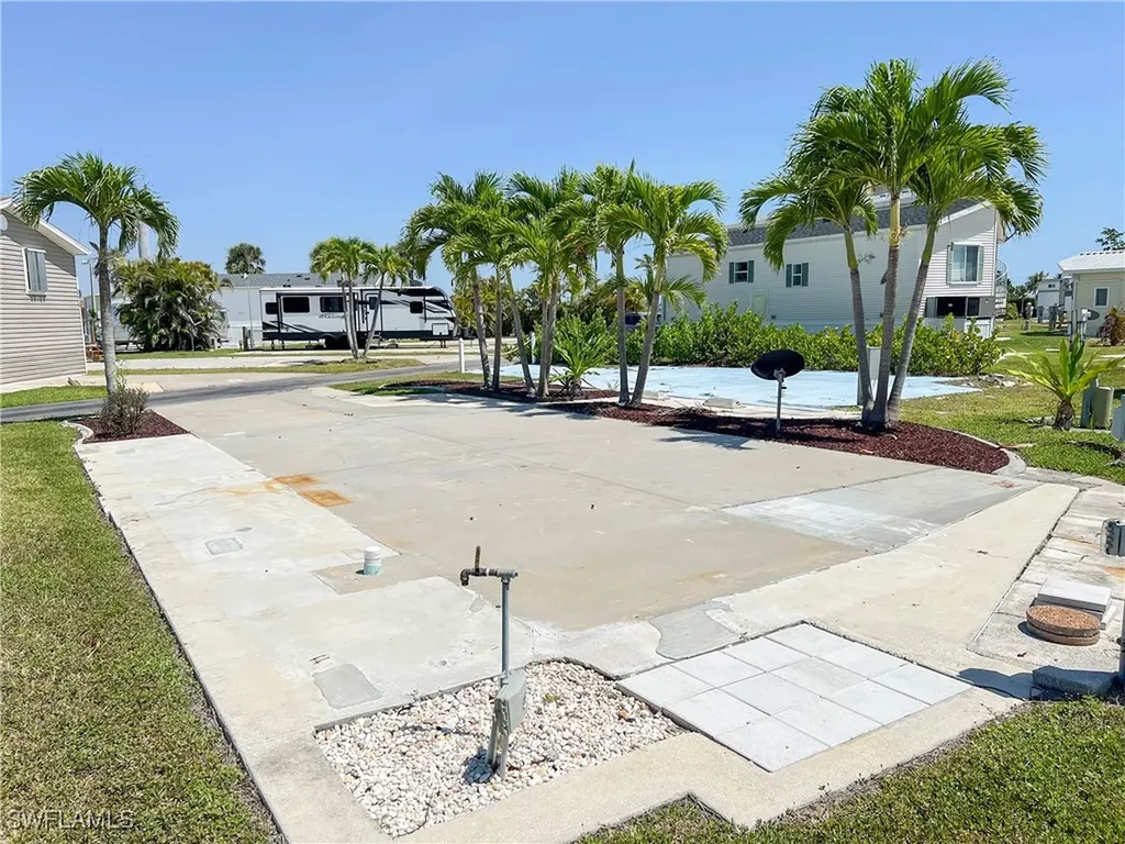 19681 Summerlin #332 Road Fort Myers FL 33908