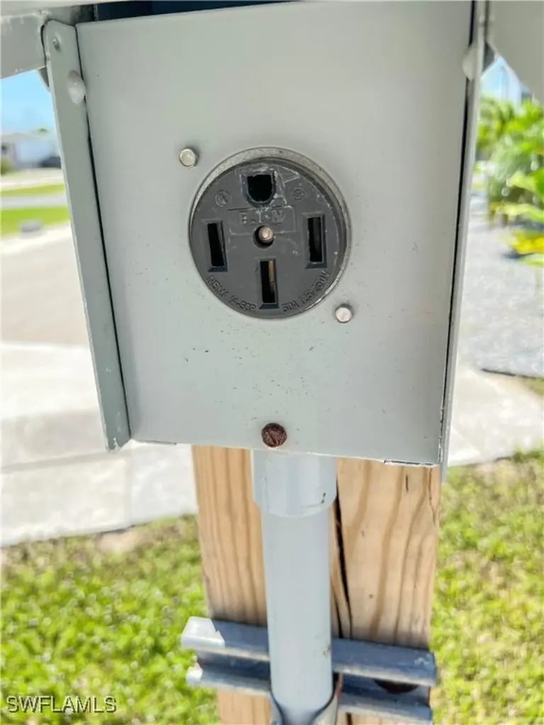 19681 Summerlin #332 Road Fort Myers FL 33908