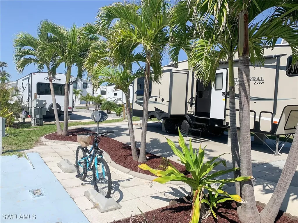 19681 Summerlin #332 Road Fort Myers FL 33908