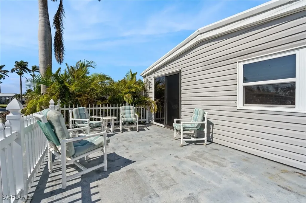 12170 Palm Drive Fort Myers FL 33908