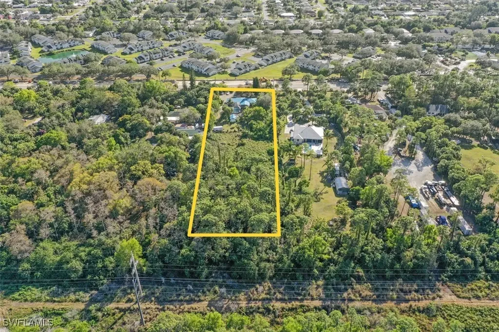 5175 Green Boulevard Naples FL 34116