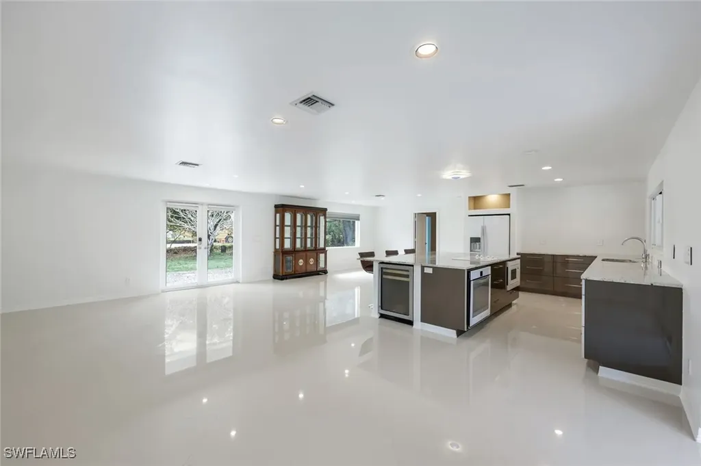 5175 Green Boulevard Naples FL 34116