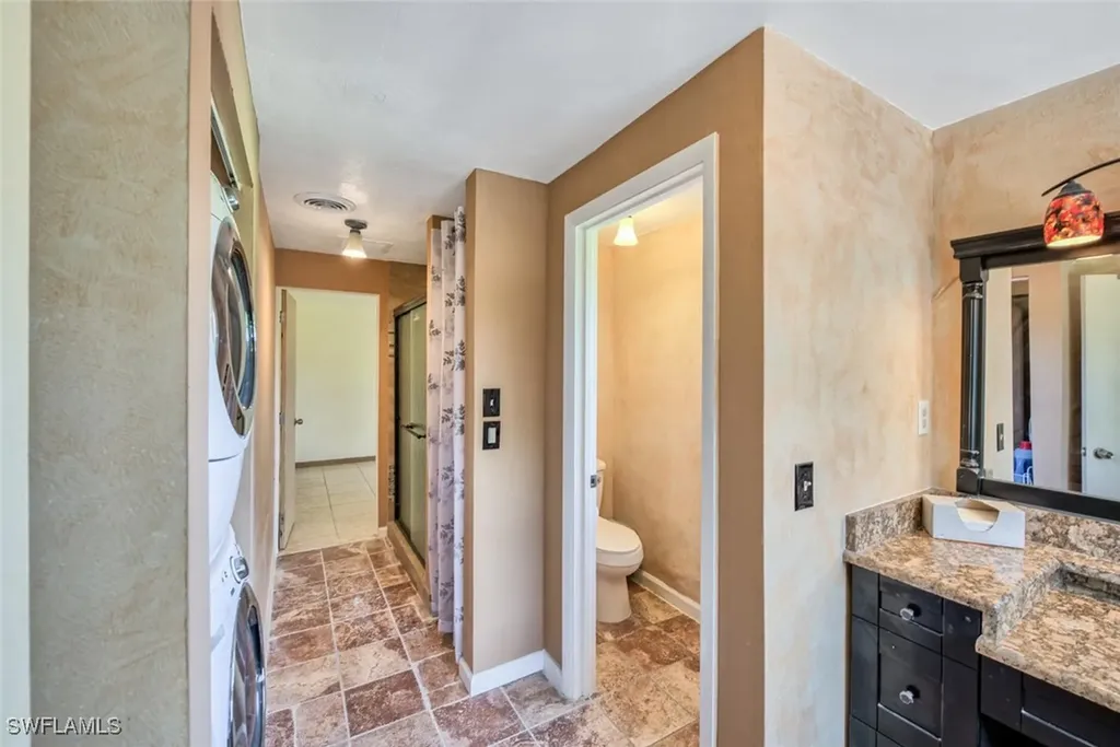 29 Caribbean Road Naples FL 34108