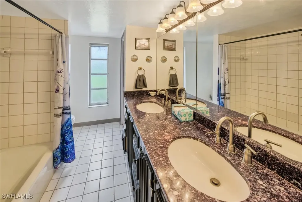 29 Caribbean Road Naples FL 34108