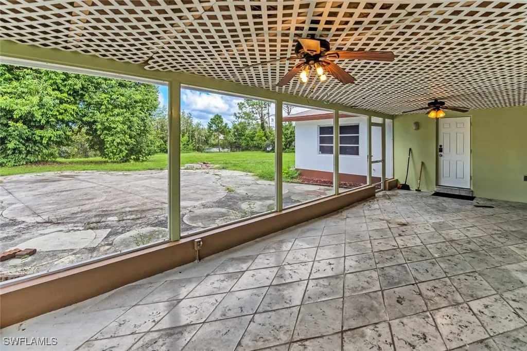 29 Caribbean Road Naples FL 34108