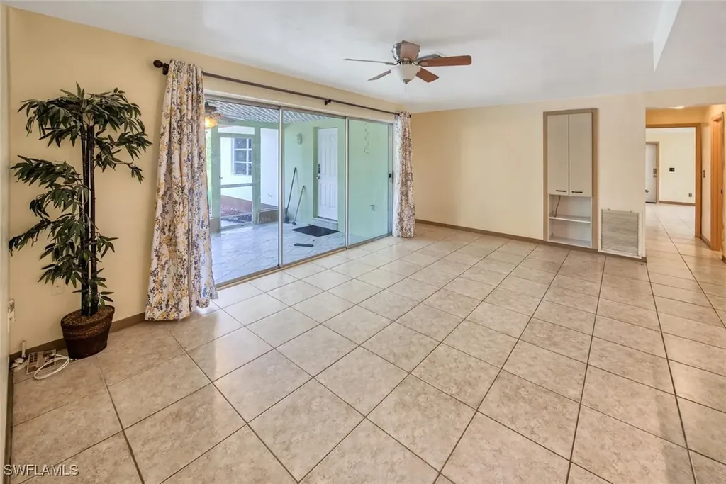 29 Caribbean Road Naples FL 34108