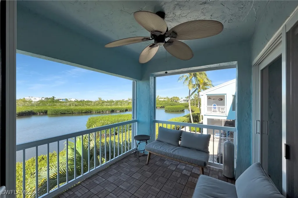 9826 Leeward Avenue Key Largo FL 33037