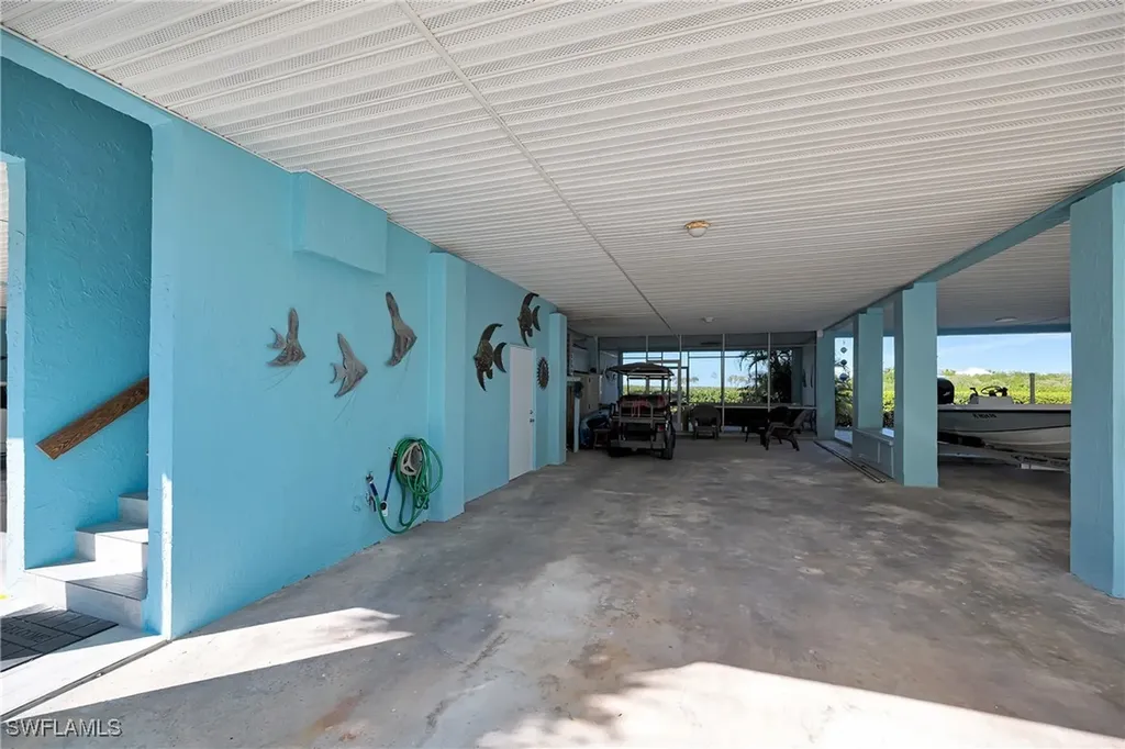 9826 Leeward Avenue Key Largo FL 33037