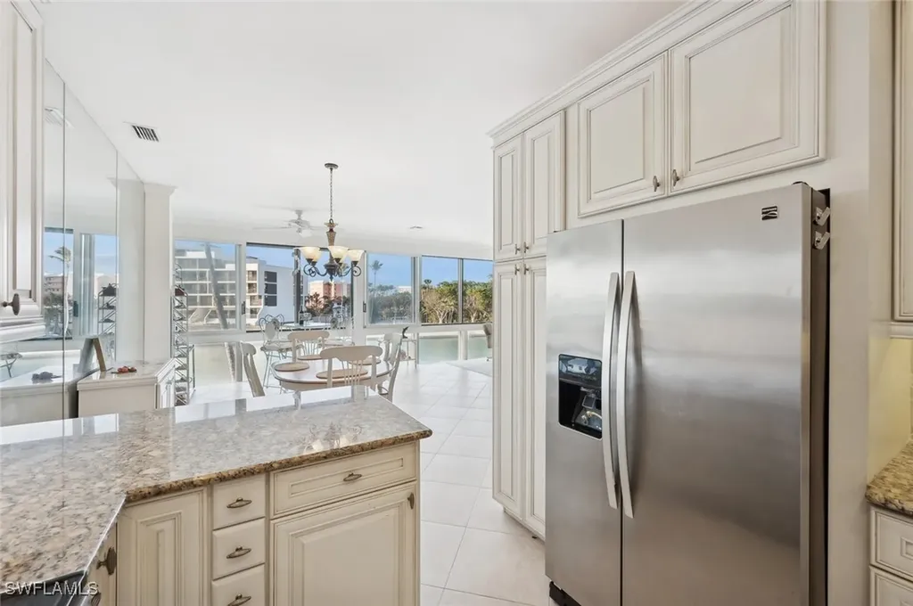 2246 Gulf Shore Boulevard N Naples FL 34102