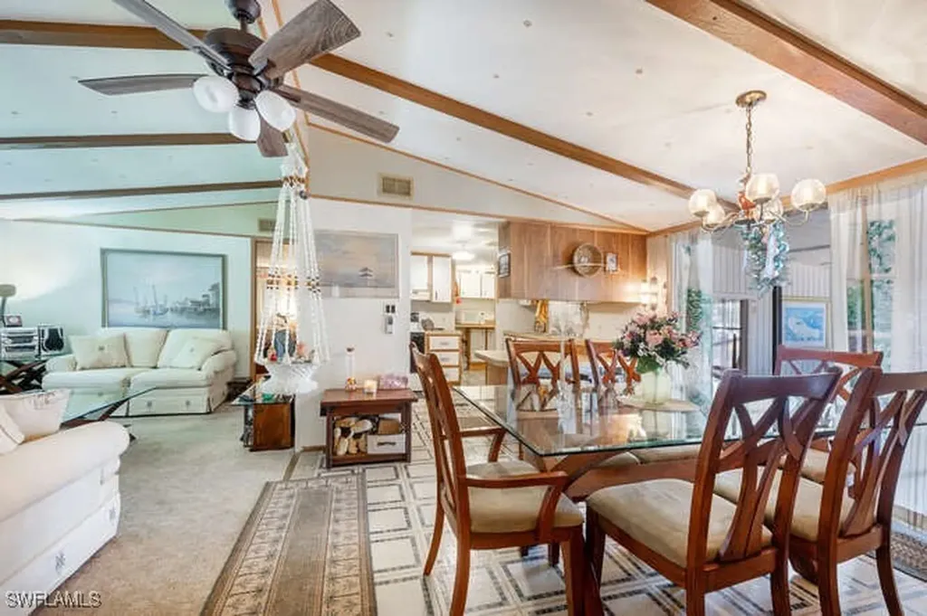 131 Grassy Key Lane Naples FL 34114