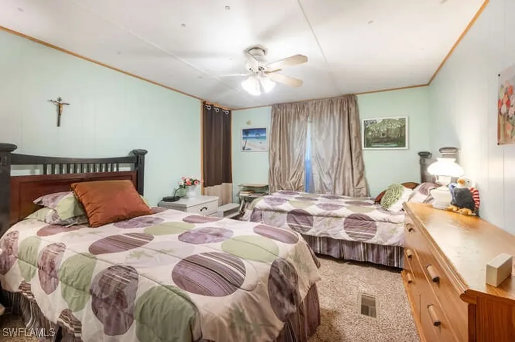 131 Grassy Key Lane Naples FL 34114